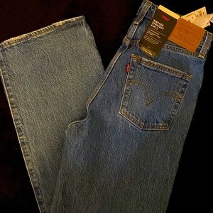 OG LEVI STRAUSS: Ribcage straight ankle size 25